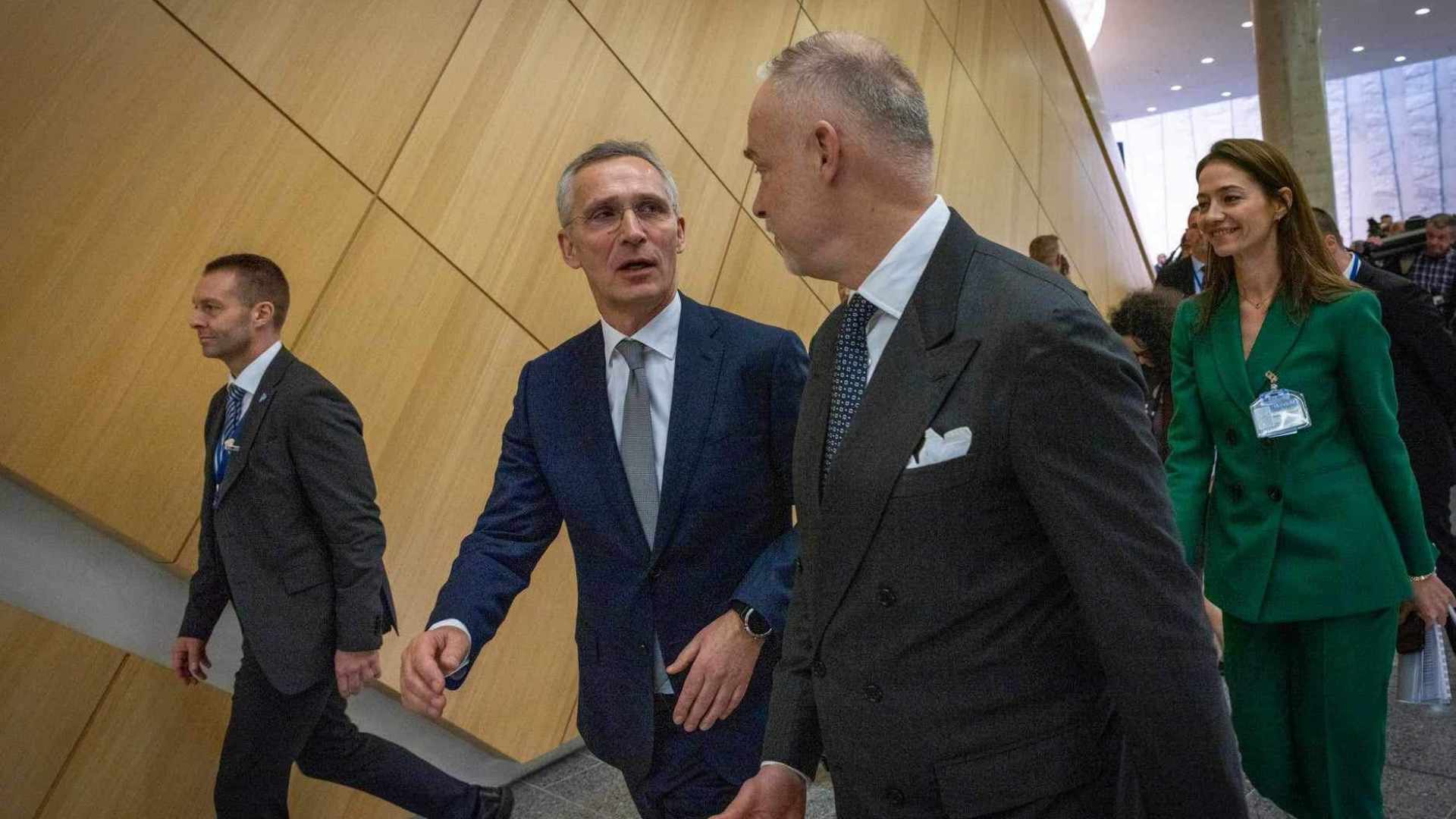 About Hungary - Defense Minister: Hungary is a committed member of NATO
