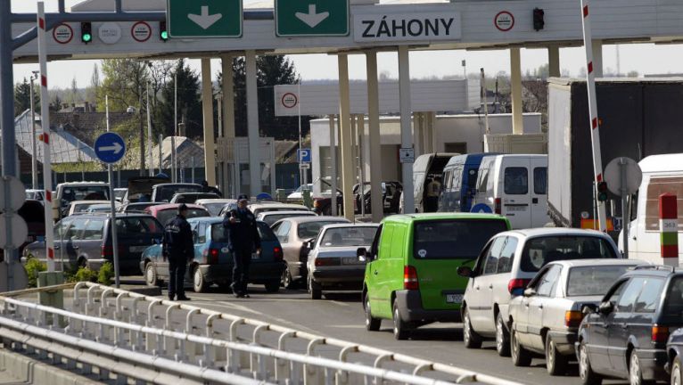About Hungary - Hungary and Ukraine to open border crossings by Monday