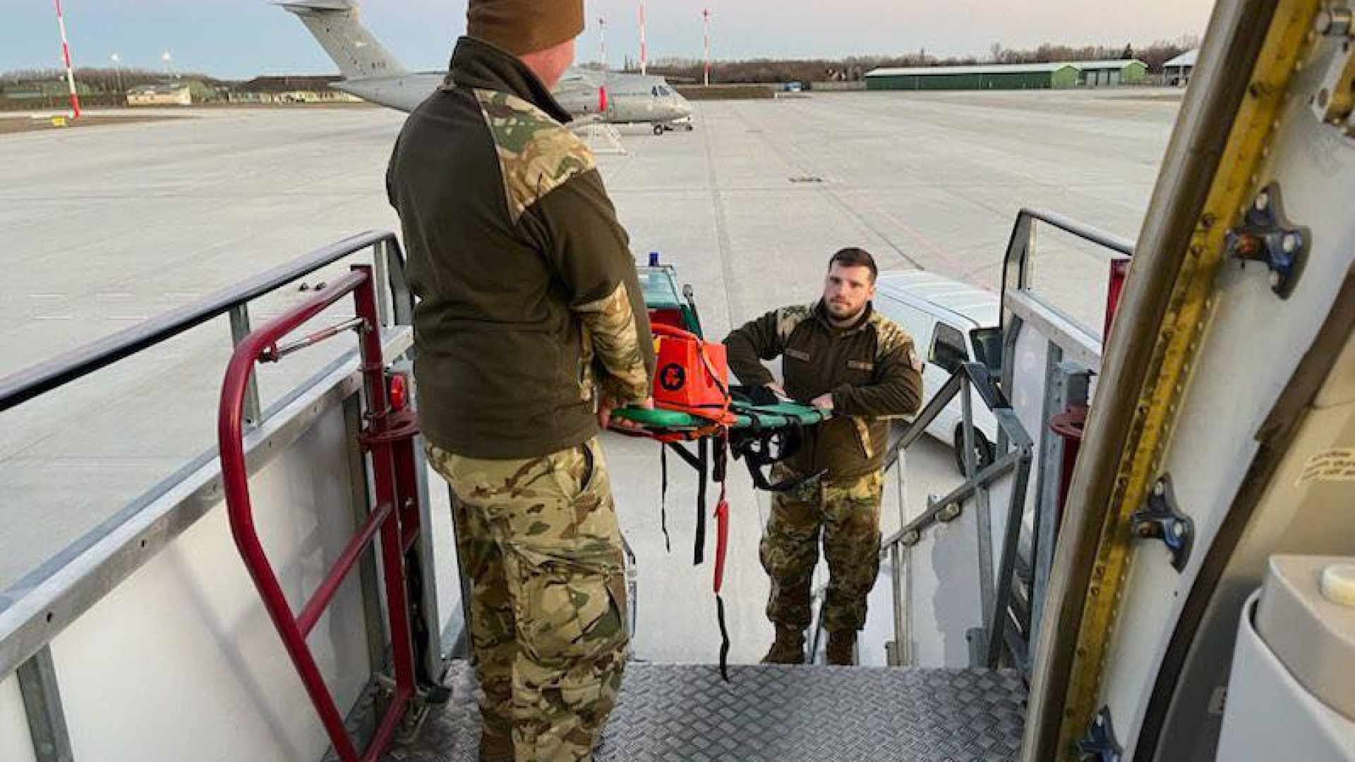 Army transporting more victims of fire in North Macedonia for treatment in Hungary