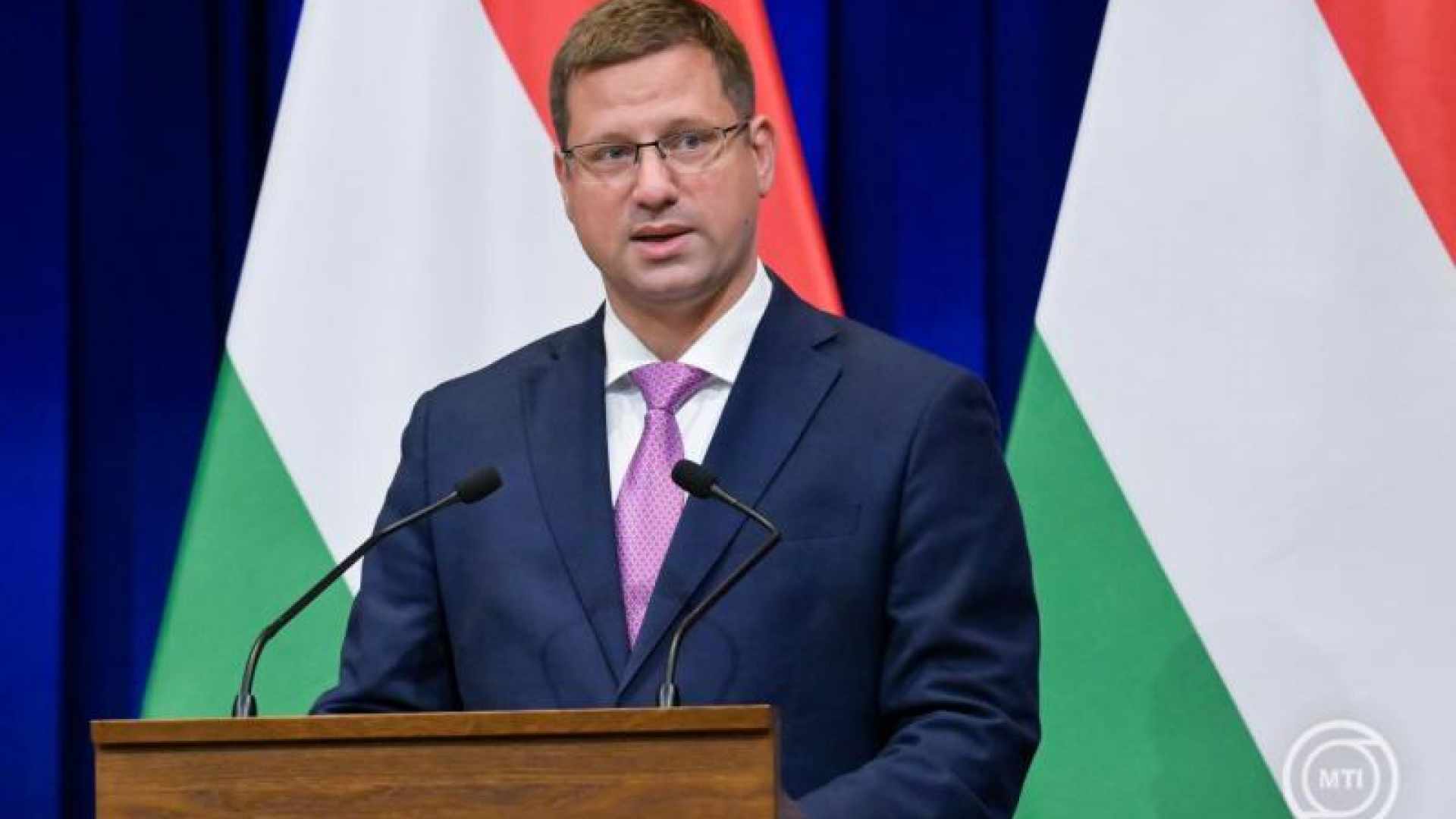 Minister Gulyás: Demand stays strong for 3% “Otthon Start” loan; gov’t holds line on energy, launches tax consultation