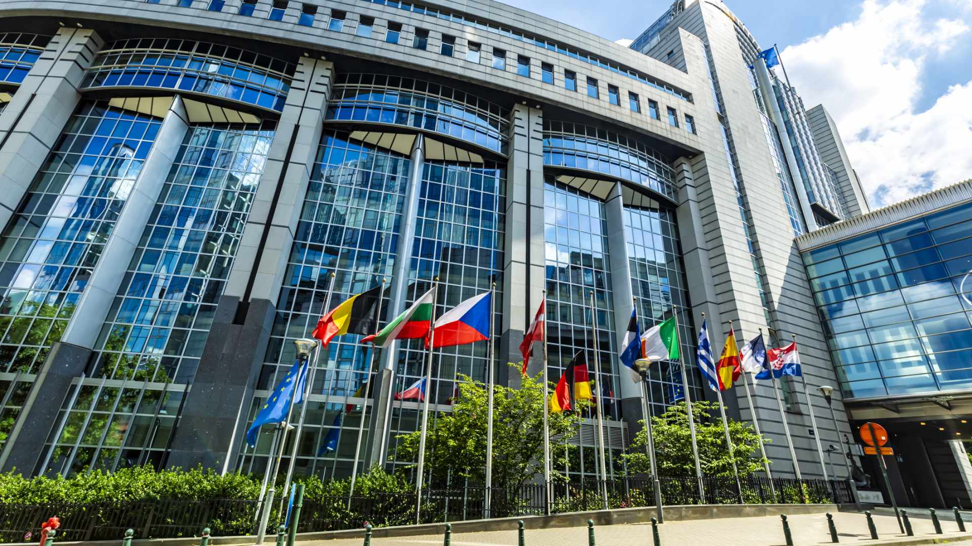 Евросоюз готовит 21-й пакет санкций против российского ТЭК и банков